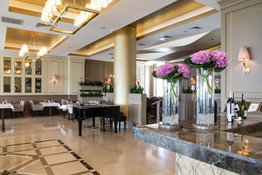 KADORR Hotel Resort&Spa Odessa Exterior foto